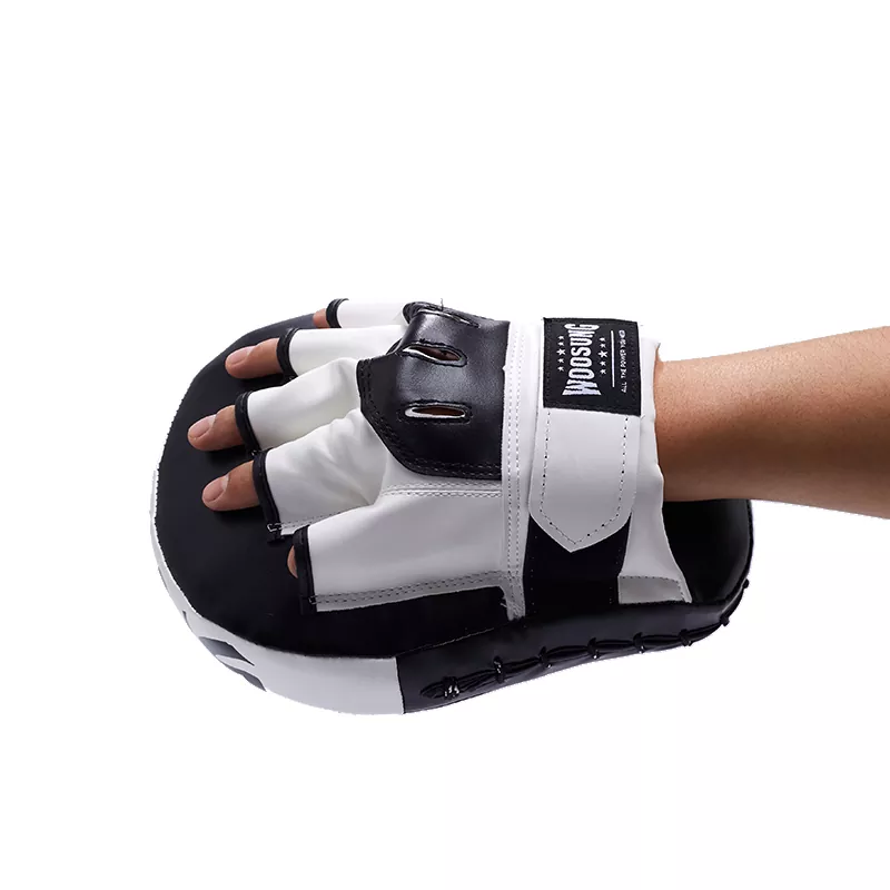 ¿Cómo puede una almohadilla de objetivo manual mejorar mi entrenamiento?